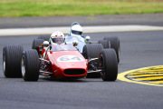 historic-racing-sydney-motorsport-park-jeremy-dale-14