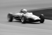 historic-racing-sydney-motorsport-park-jeremy-dale-15