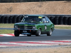 2017-autumn-festival-historic-racing-glenn-keating-24