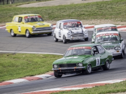 2017-autumn-festival-historic-racing-steve-koen-31