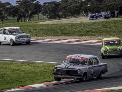 2017-autumn-festival-historic-racing-steve-koen-37