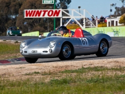 historic-racing-winton-1