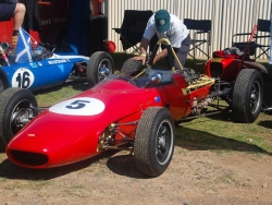 historic-racing-wakefield-park-bob-ross-4