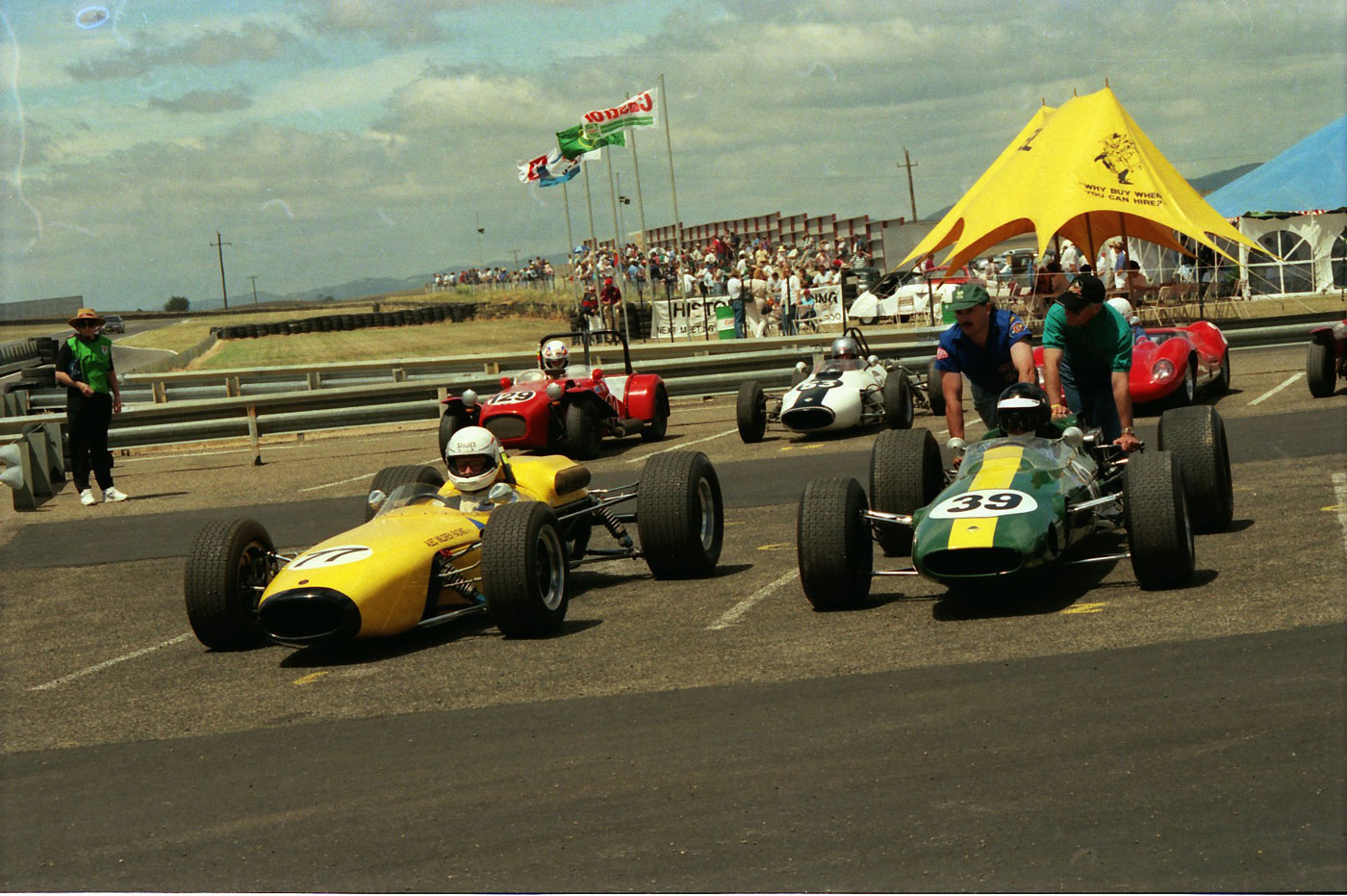 Mick Ryve's Brabham BT11a, John Dawson-Damer Lotus 39, Robert Lesslie Nota Sportsman, Michael Ellis Golford Special